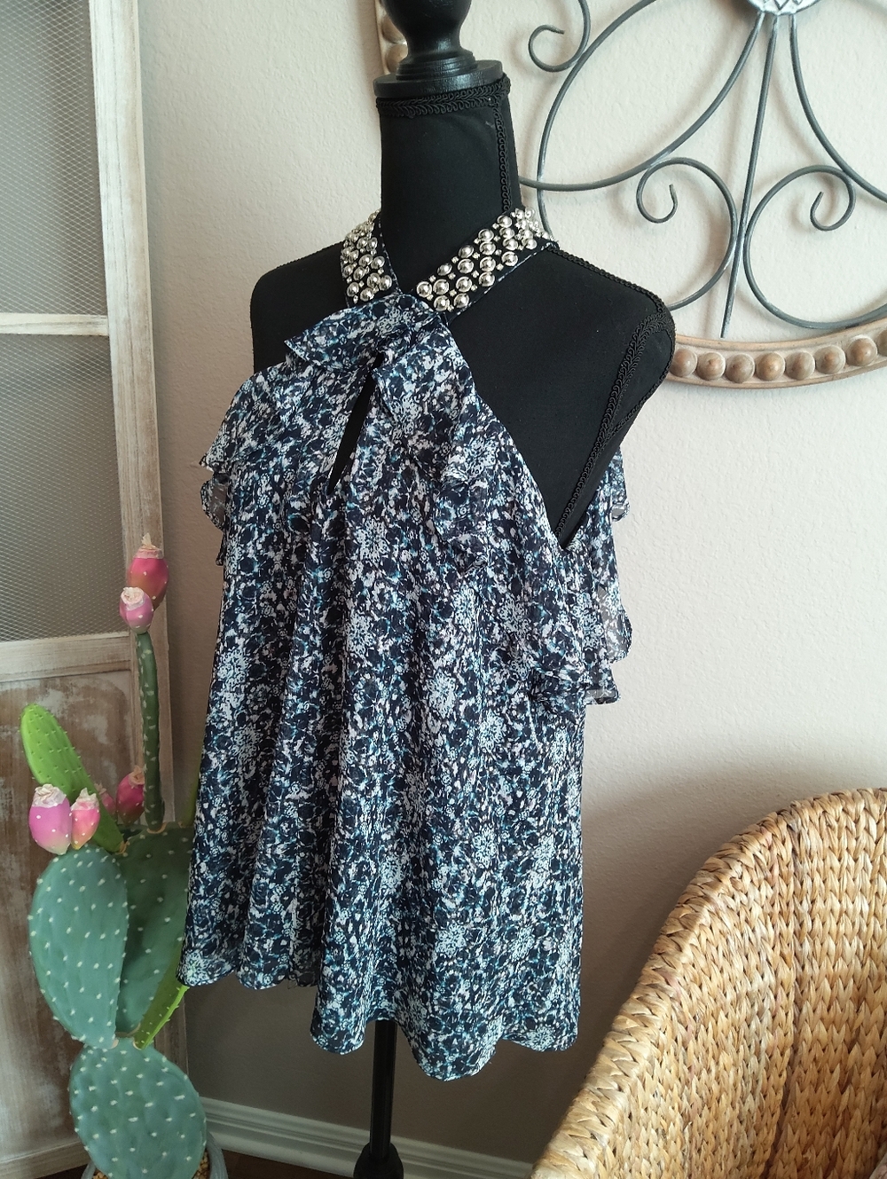 Jennifer Lopez Navy Floral Embellished Halter Camisole - Picture 3 of 12